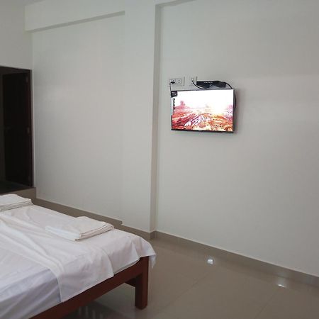 Chael Airport Residency,Nedumbassery Cochin Angamaly Esterno foto